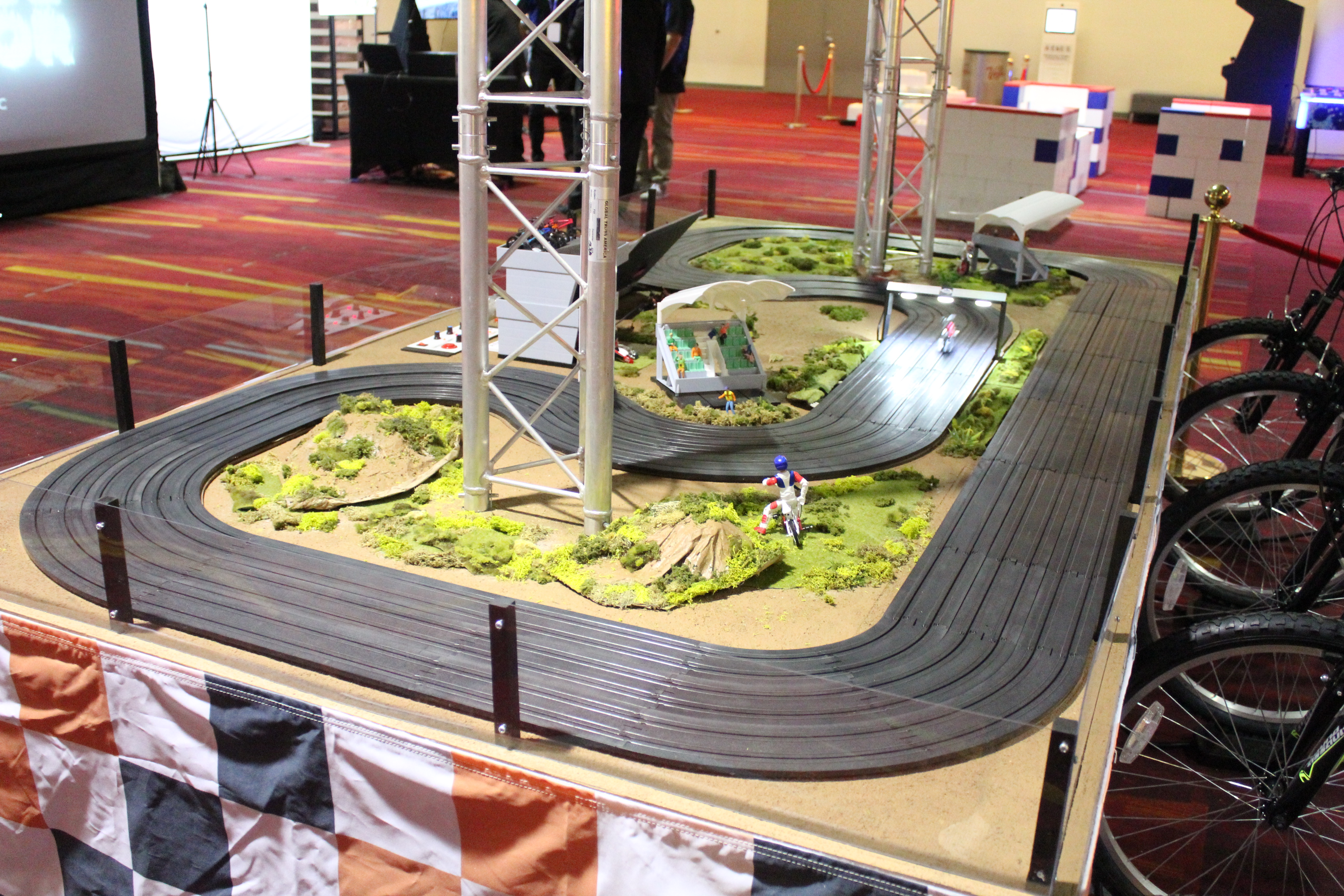 6 lane slot car track