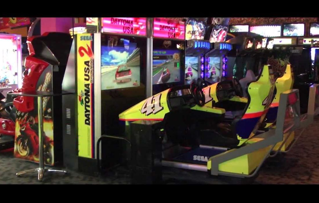 Nascar-4-player-arcade-with-Motion2